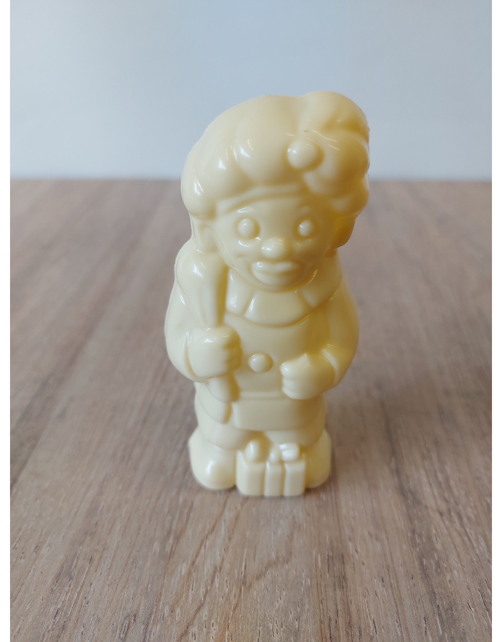 Lachend Sintje met boek of Pietje met cadeautje - 35 gr - 10,5 cm - melk-, witte of fondant chocolade