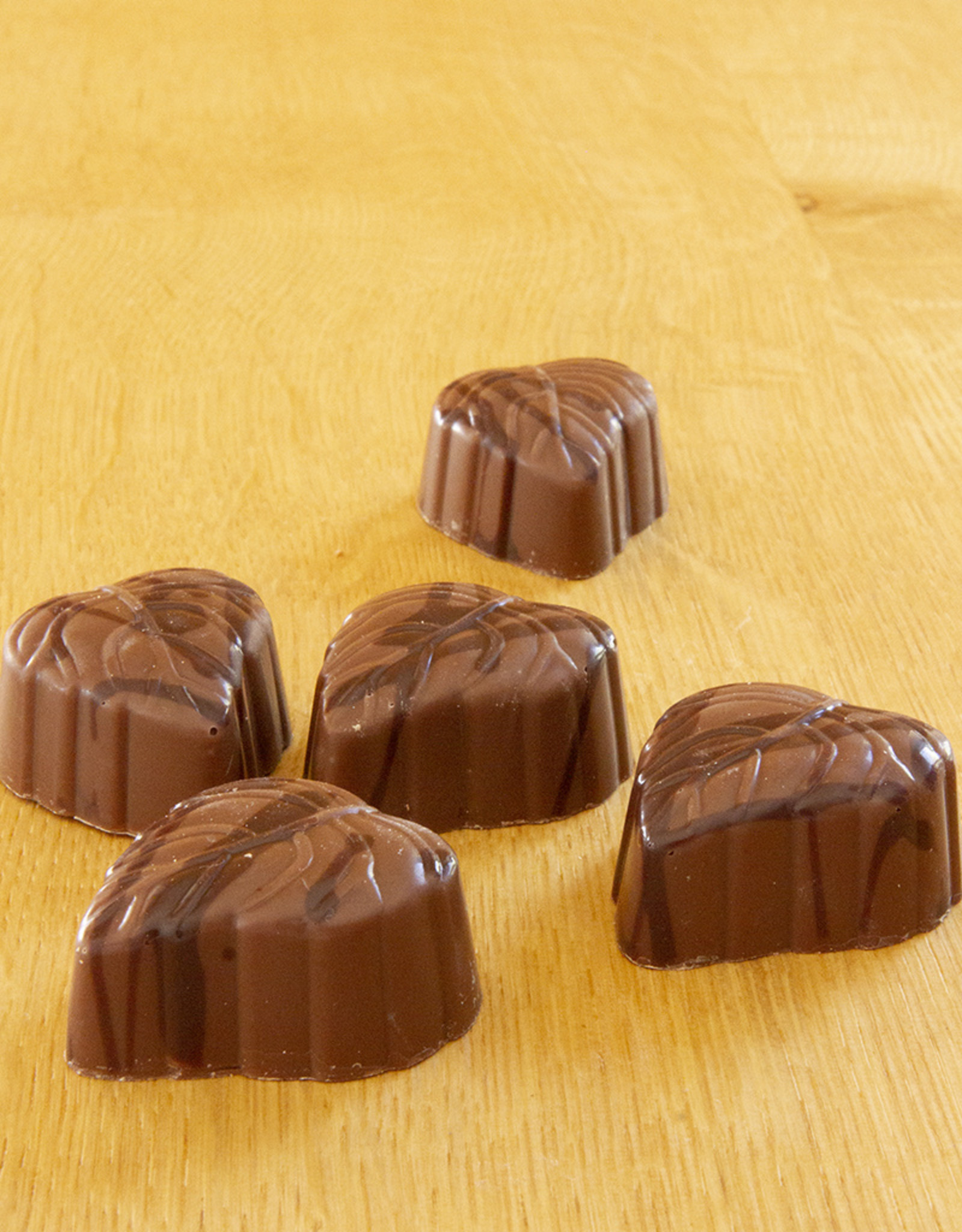 Herfstpraline -herfstblad melk met banaan vulling