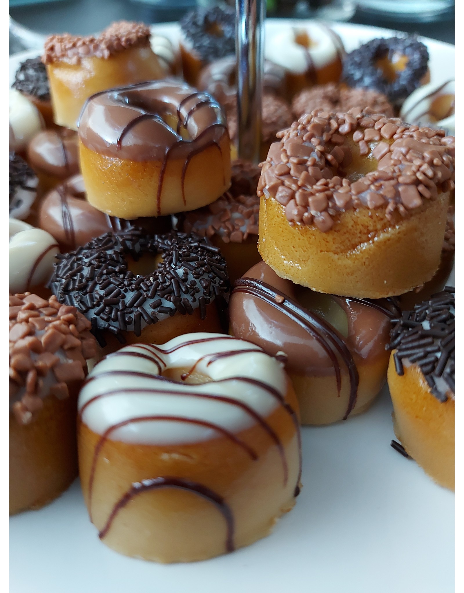 Marsepein donut klein 30 gr