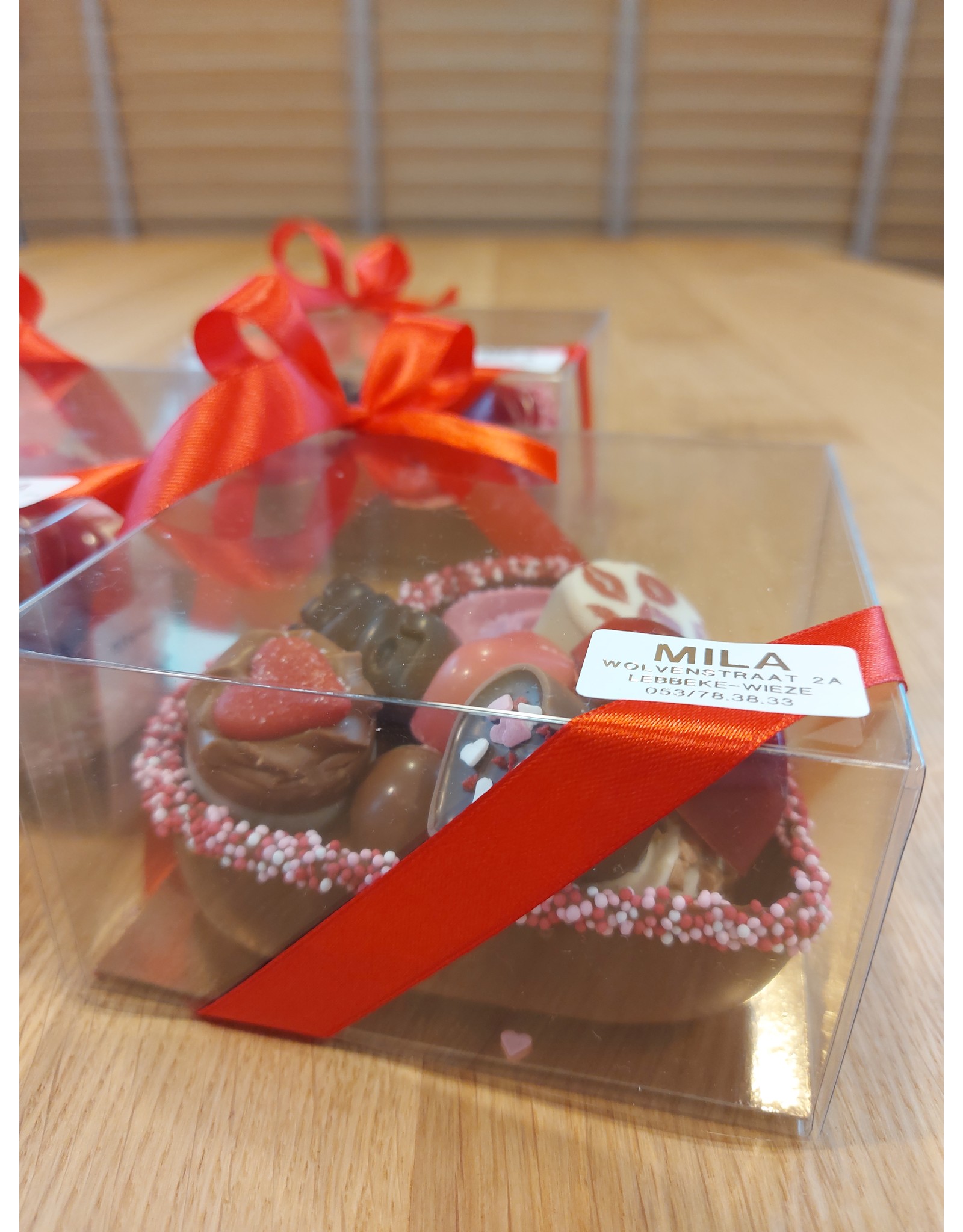 Chocolade cup gevuld met pralines