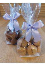 Paaspraline - moeder kip 8 stuks