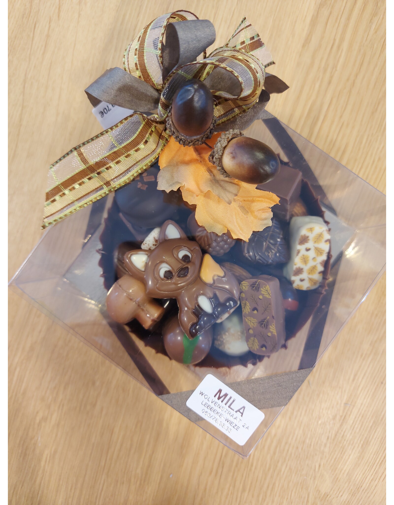 MILA Chocolade cup met klassieke pralines & seizoenpralines - 330 gr