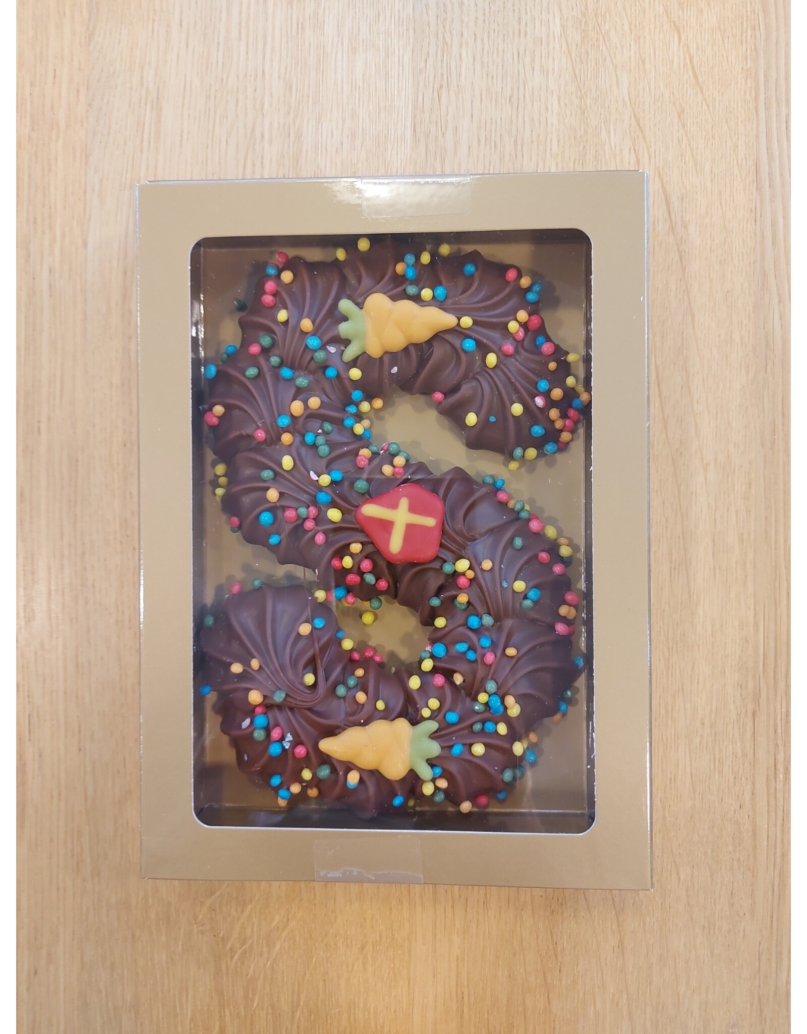 Chocolade letter S in doos- 18 cm  - 2 fantasies