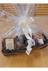 Geschenkenmand met zo veel zoet ! ......