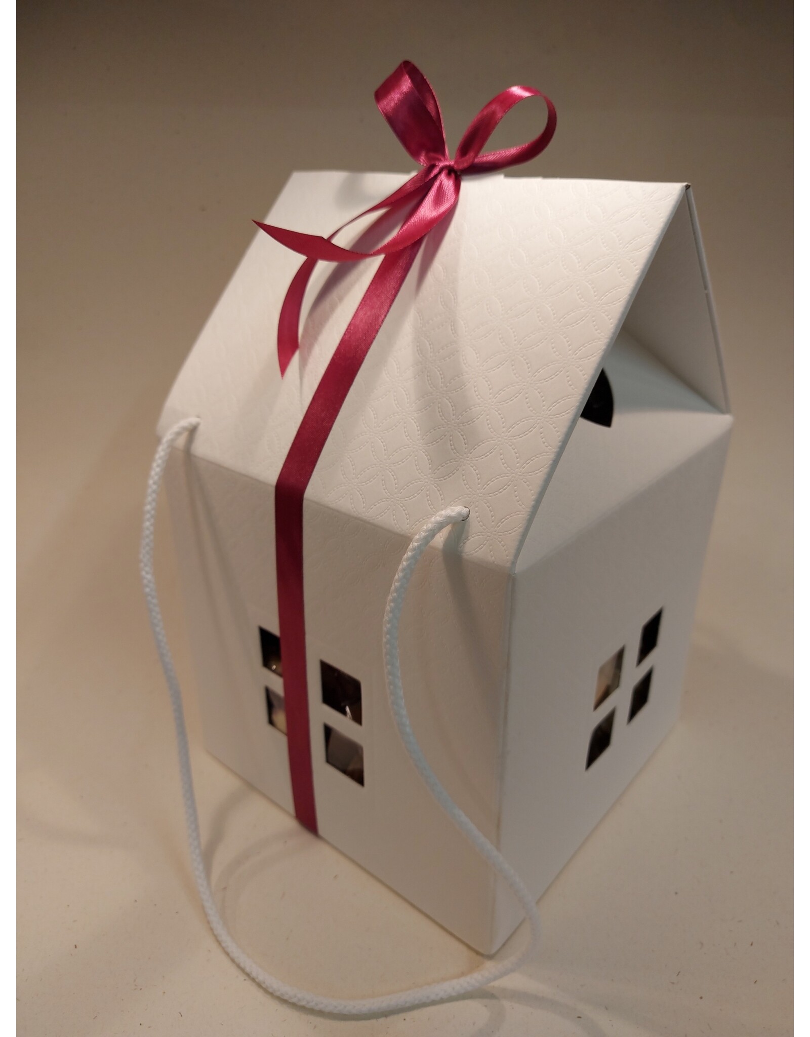 Huisje  20/20/30 cm - hartig en zoet