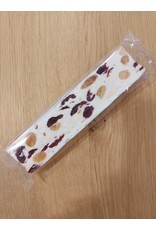 Nougatreep met amandel en cranberry 75 gr