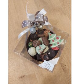 MILA Chocolade cup met pralines - middel