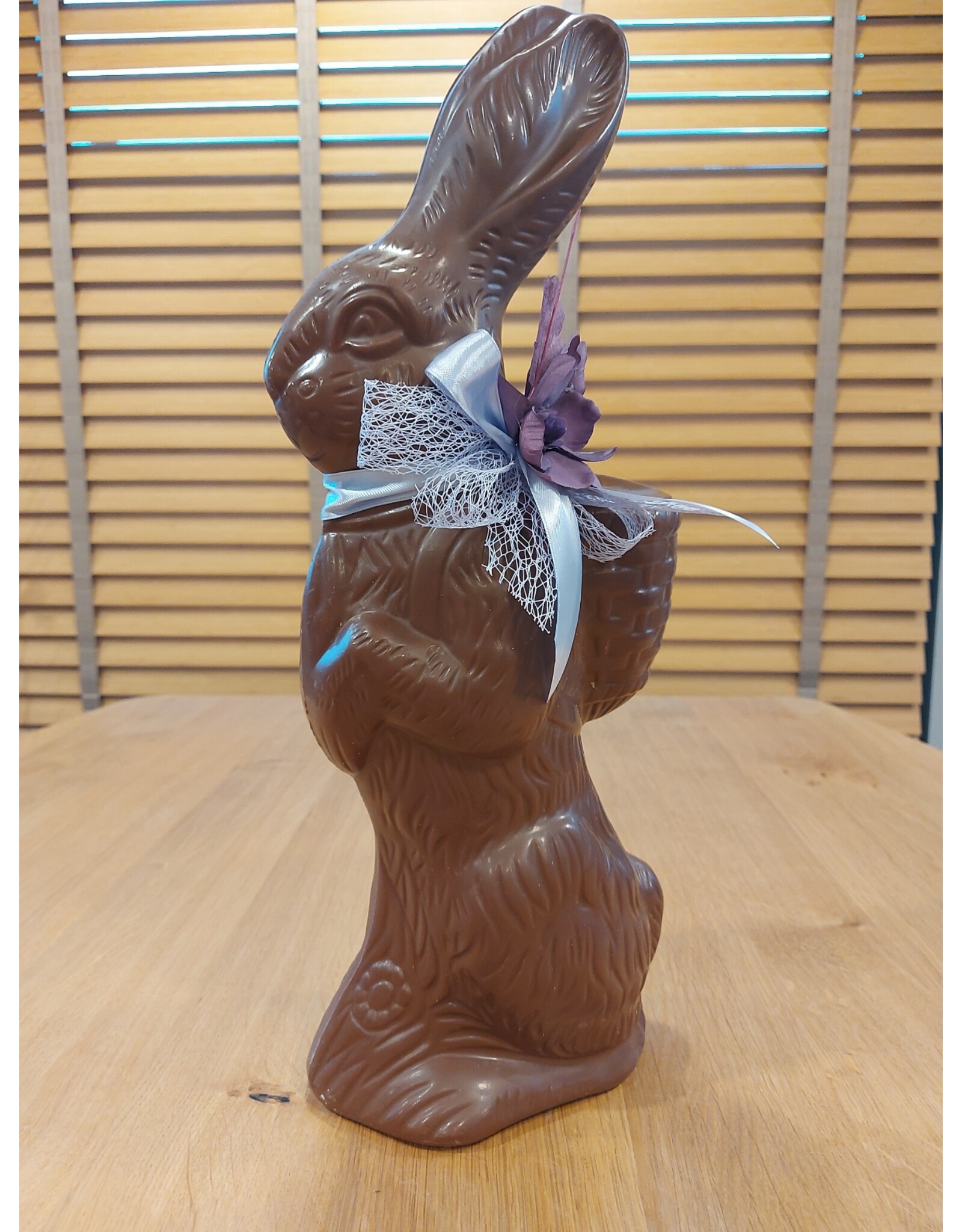 Reuze paashaas - 1 kg - luxe versiering