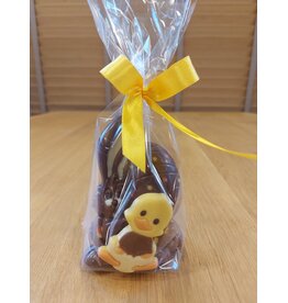 Paasgeschenk - haasje met ei deco 13 cm met eitjes en caraque