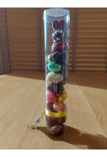 paasgeschenk - koker met assorti eitjes en leuk mini deco figuurtje