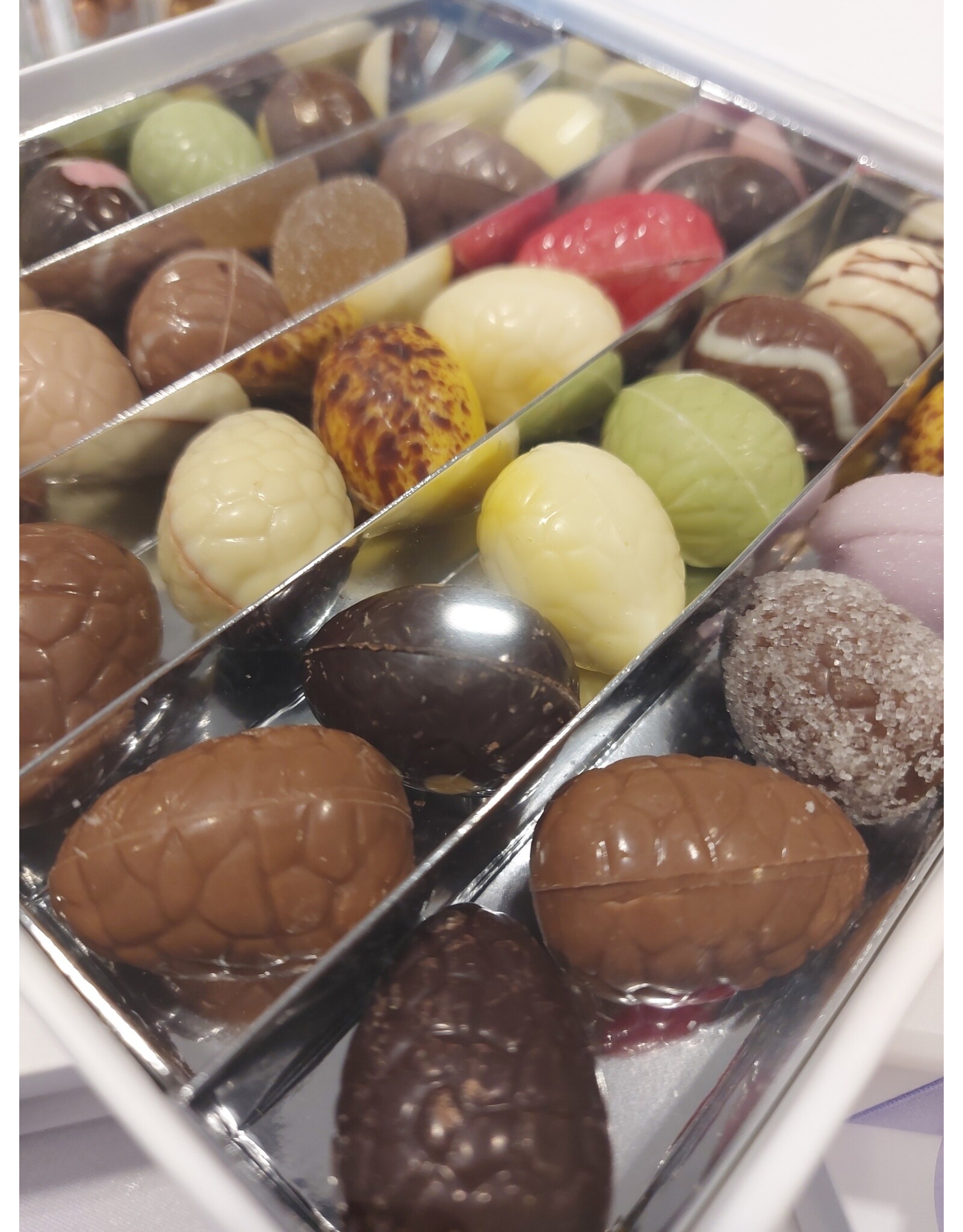 Luxe box paaseitjes  - 42 stuks