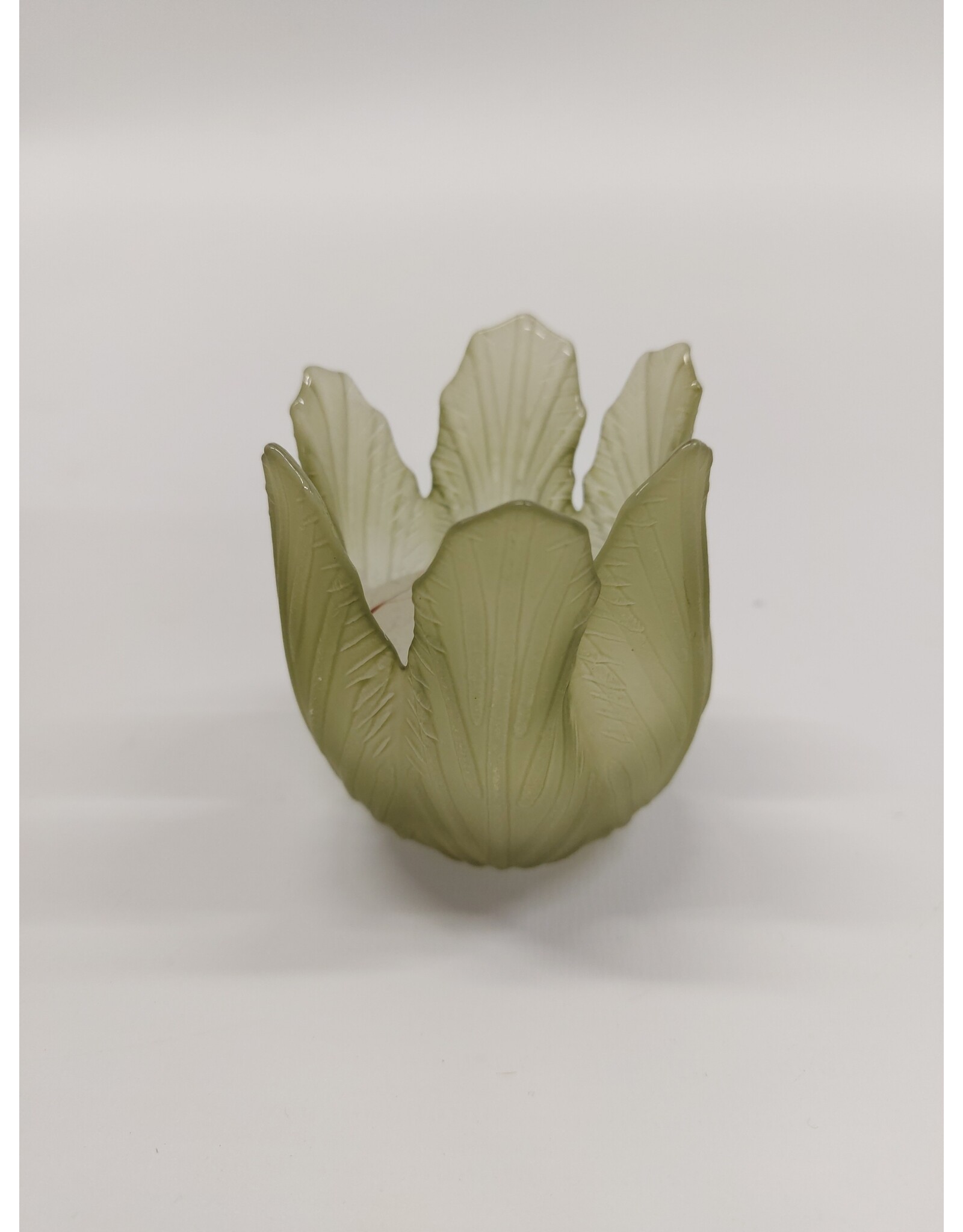 Theelicht mat glas groen - bloemvormig - 9 cm hoog