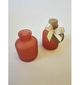 MILA Flesje oranje glas - met dop
