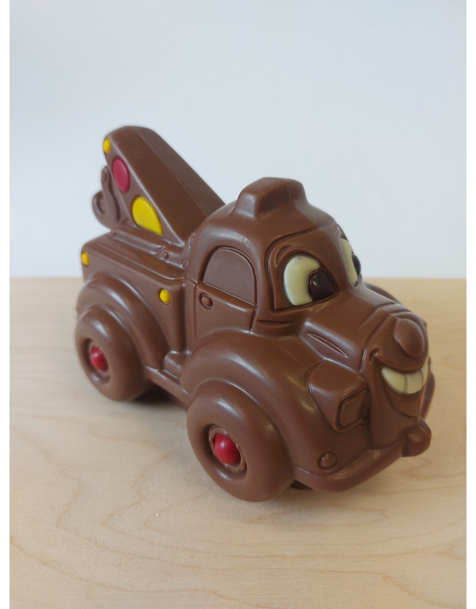 Tommy de truck  - Callebaut MELK chocolade  ingekleurd