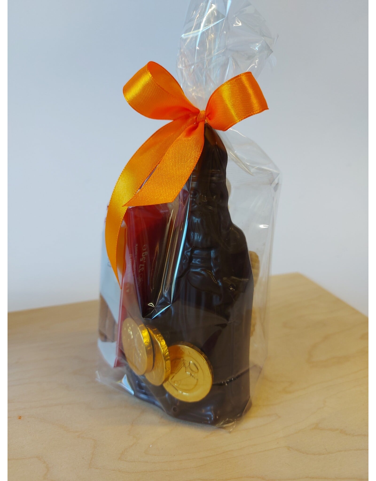 sint geschenk ; chocolade Sint 60 gr , speculoos, nic nac, ...