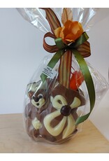 sint geschenk ; chocolade zak van piet gevuld met zoo , marsepein , ...