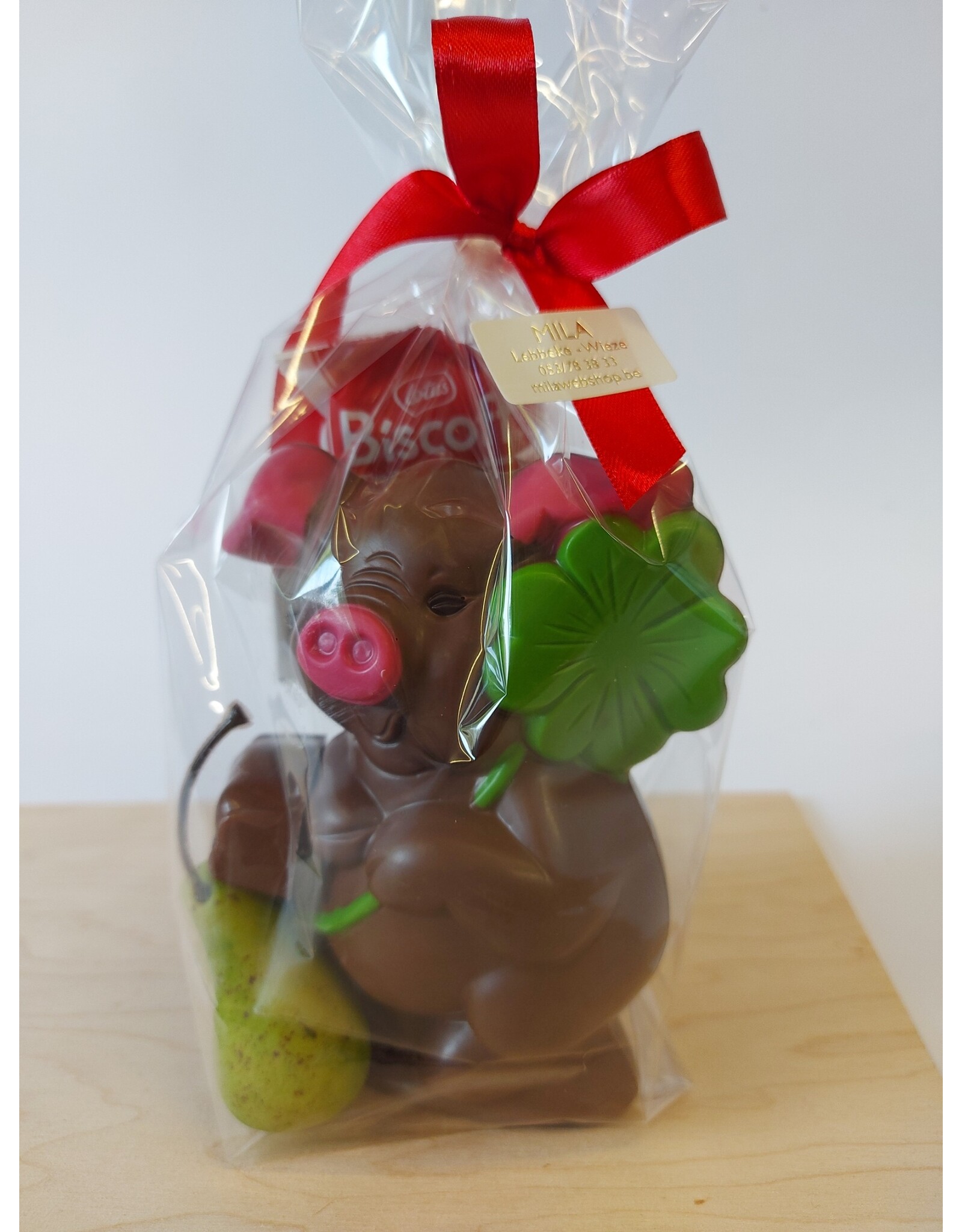 sint geschenk ; geluksvarkentje melk deco , marsepein, zoo diertjes , ...