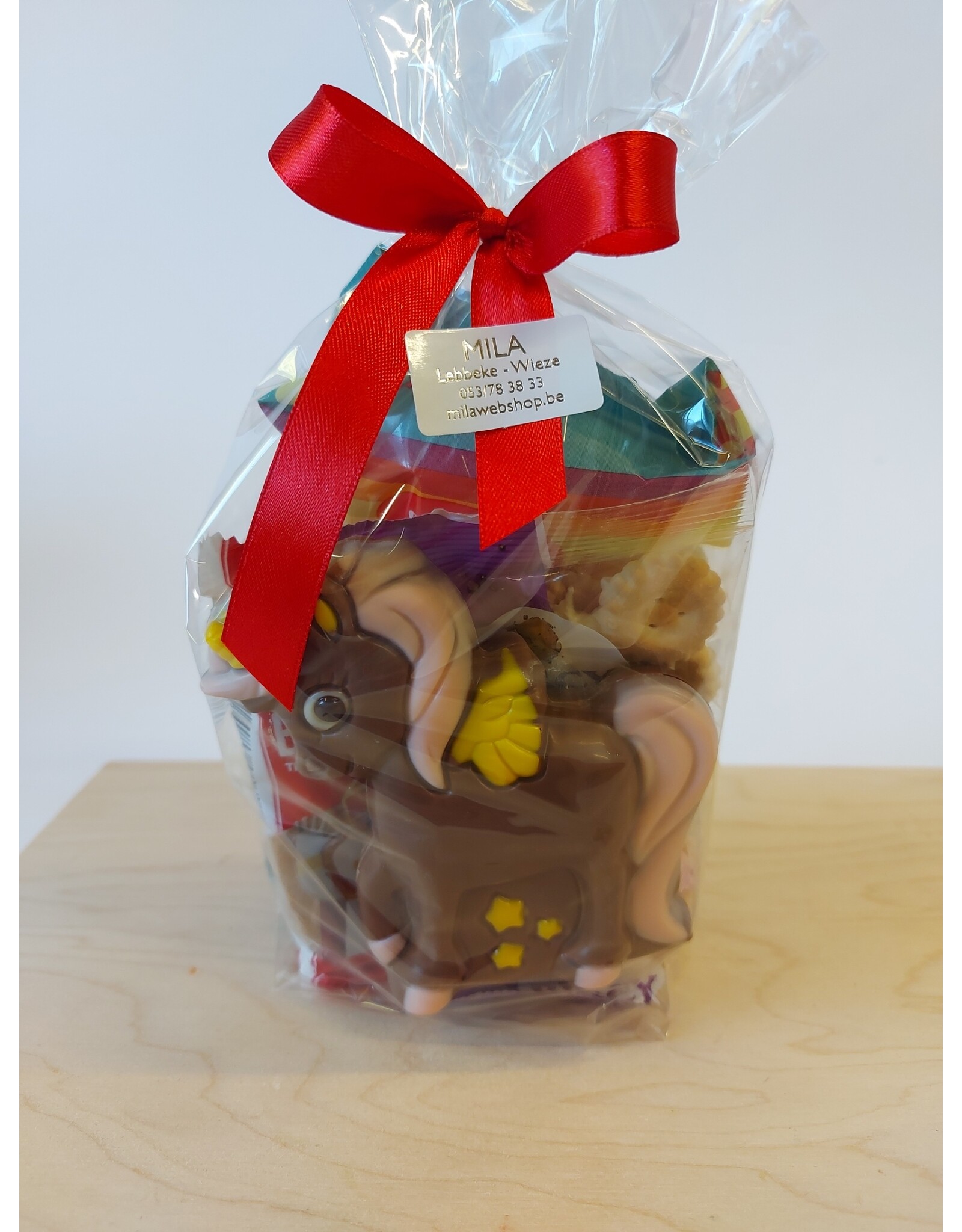sint geschenk ; eenhoorn in chocolade, speculoos, guimauve, ..