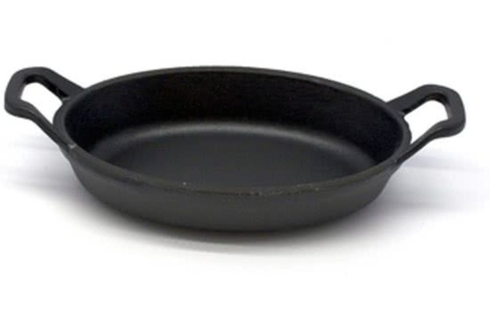 Baumalu Cast iron oval baking dish 21 x 14 cm - stackable