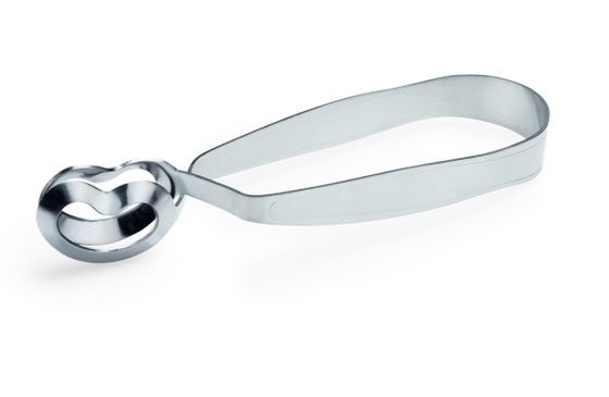 Clamp the snail shell with the pliers and prick the snail out with a two-pointed fork.
