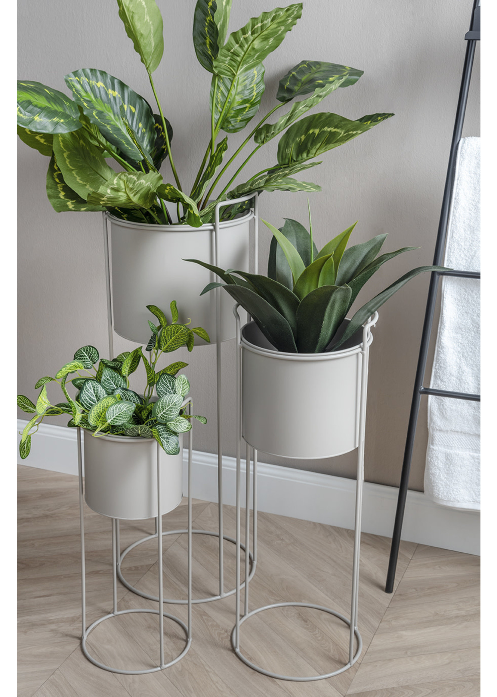 Iron planter on stand L [round] Ø21 h19, total height 62 - Warm grey