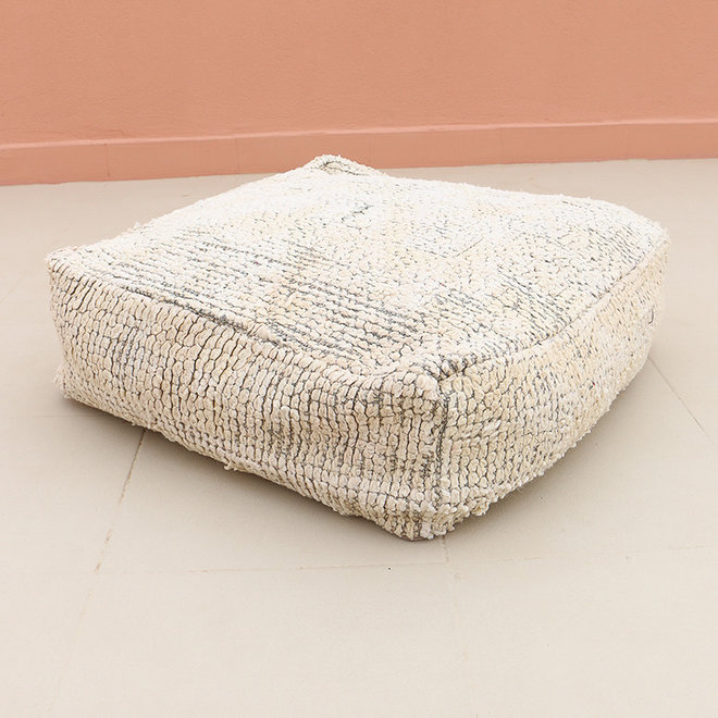 Moroccan pouf 65