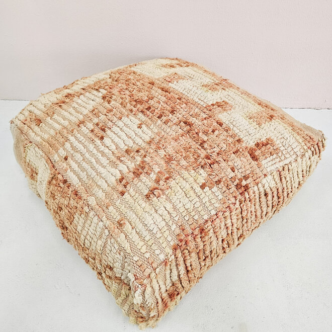 Moroccan pouf 16