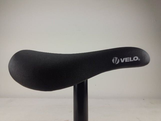 2x22 - 22; Kinderzadel met vaste pen 22mm