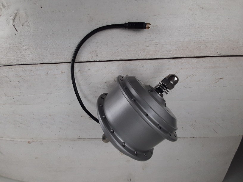 DP-FM-M123F VB 3616D; Voornaaf DAPU motor M123F VB, 36volt kabel 9 polig, kabel rechts,