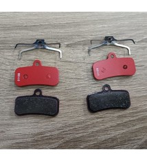 REM DB762-4; 2set Remblokken schijfrem XTR-Saint, per 2 stel