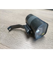 LAM-V-AXENDO40: Axendo 40Lux koplamp op battery met USB. laadkabel en montagebeugel