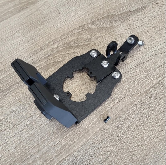 4mm JP1068; Yepp beugel voor AHS met kabels langs de voorvork 28,6 - 1 1/8