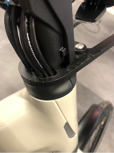6mm JP1038 AHS 1 1/8 Beugel Klickfix kort voor kabels door en langs de vork