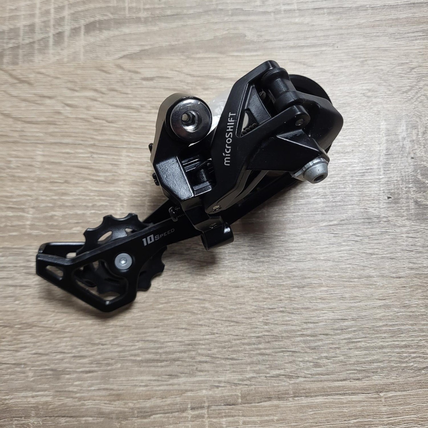 ADE-MS-XLE10; Achterderailleur Microshift XLE 10 speed zwart