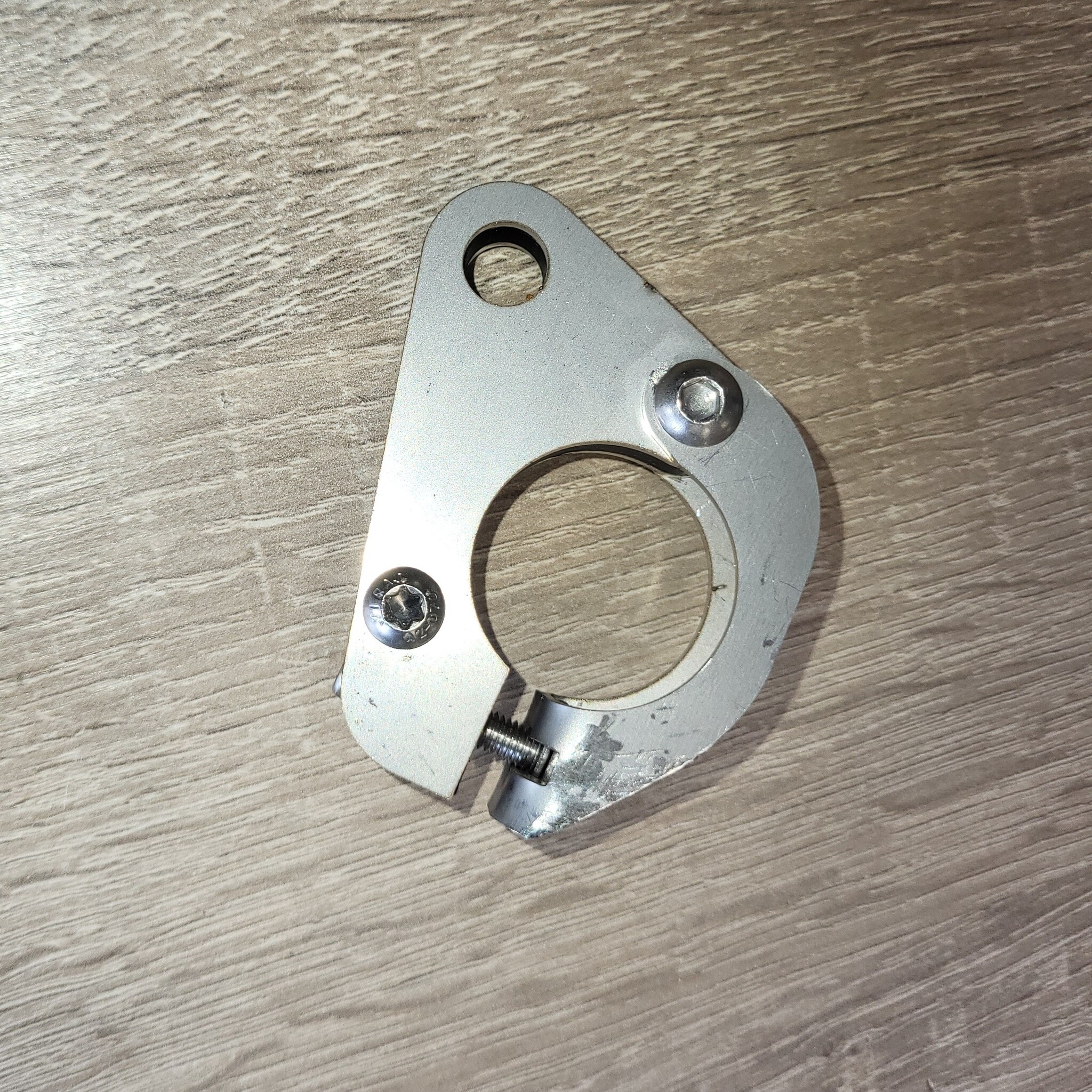 1,5mm KLM30rvs; Voorvork klem 30mm voor stuurinrichting bakfiets - Copy