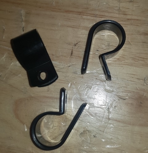 KAB010; Kabelgeleider P clip 10mm, zwart (per 10 stuks)