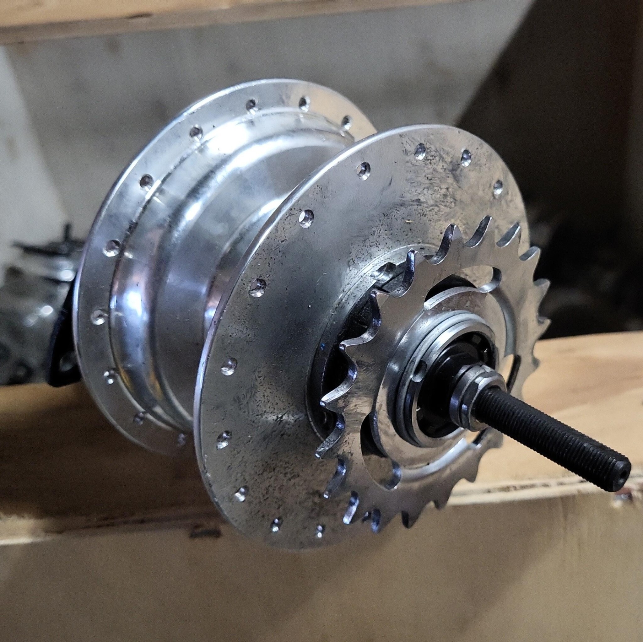 NAA-ST3; Achternaaf Sturmey 3 speed trommel (licht gebruikt)