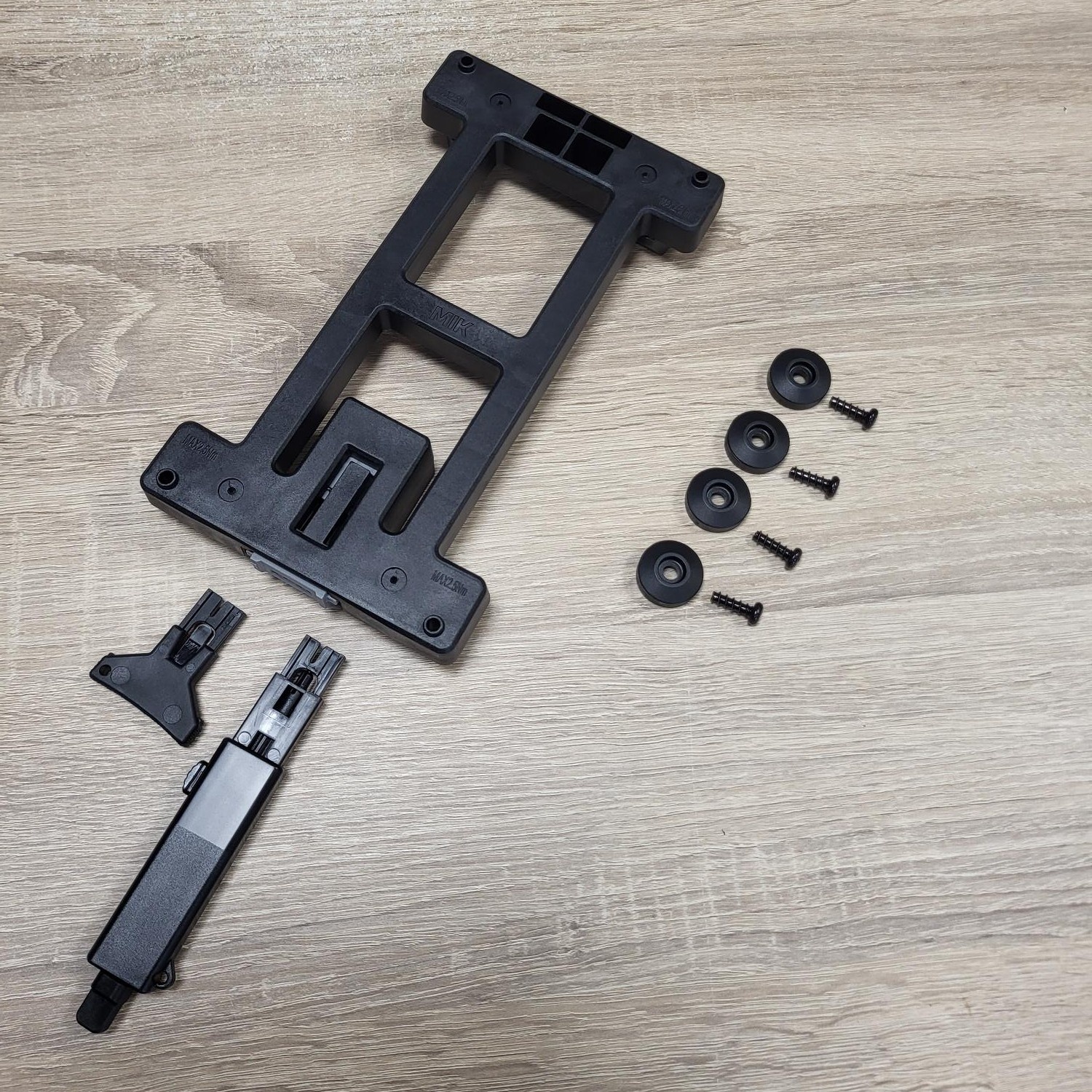 MIK AD plaat; MIK adapterplaat met sleutel.