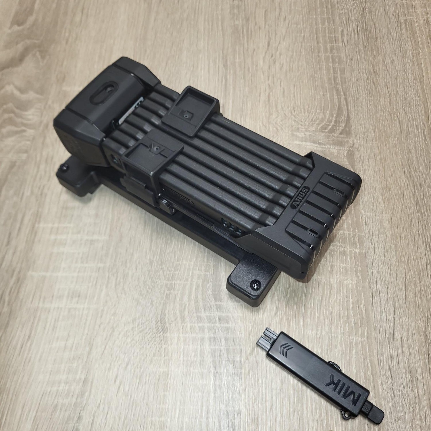 JP8264; montage plaat op MIK adaptor 2x64