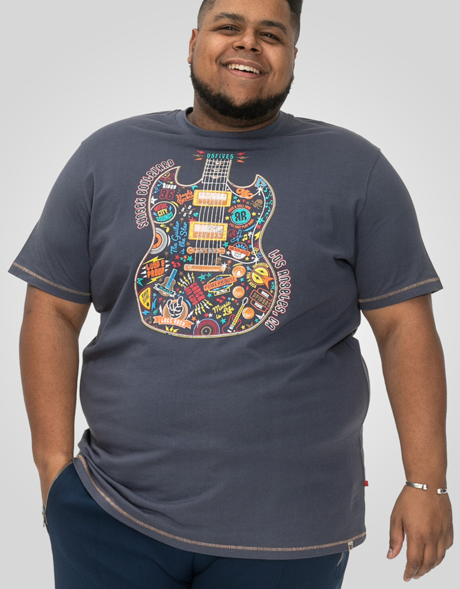 D-555 T-SHIRT STOCKPORT gitaar denim