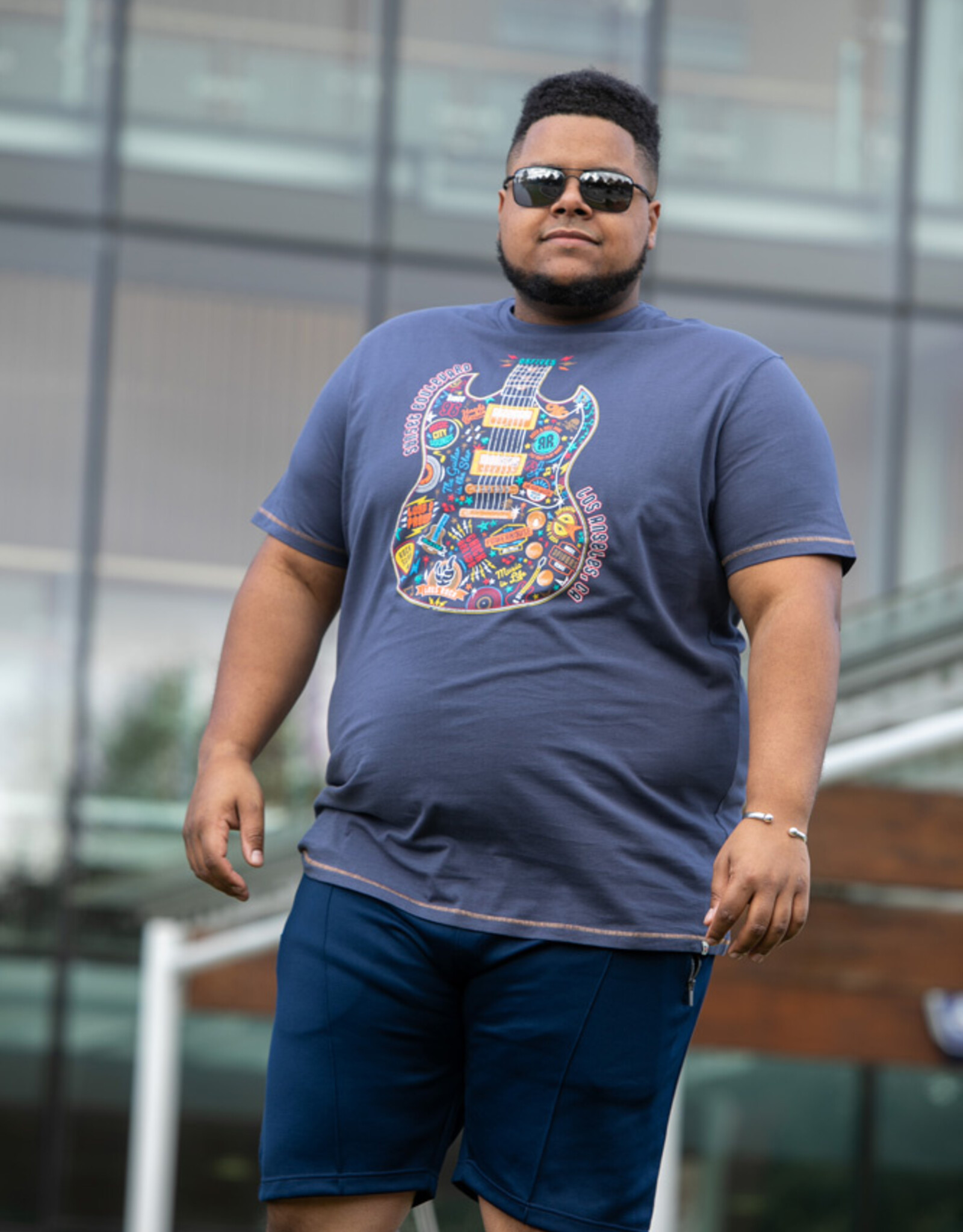 D-555 T-SHIRT STOCKPORT gitaar denim