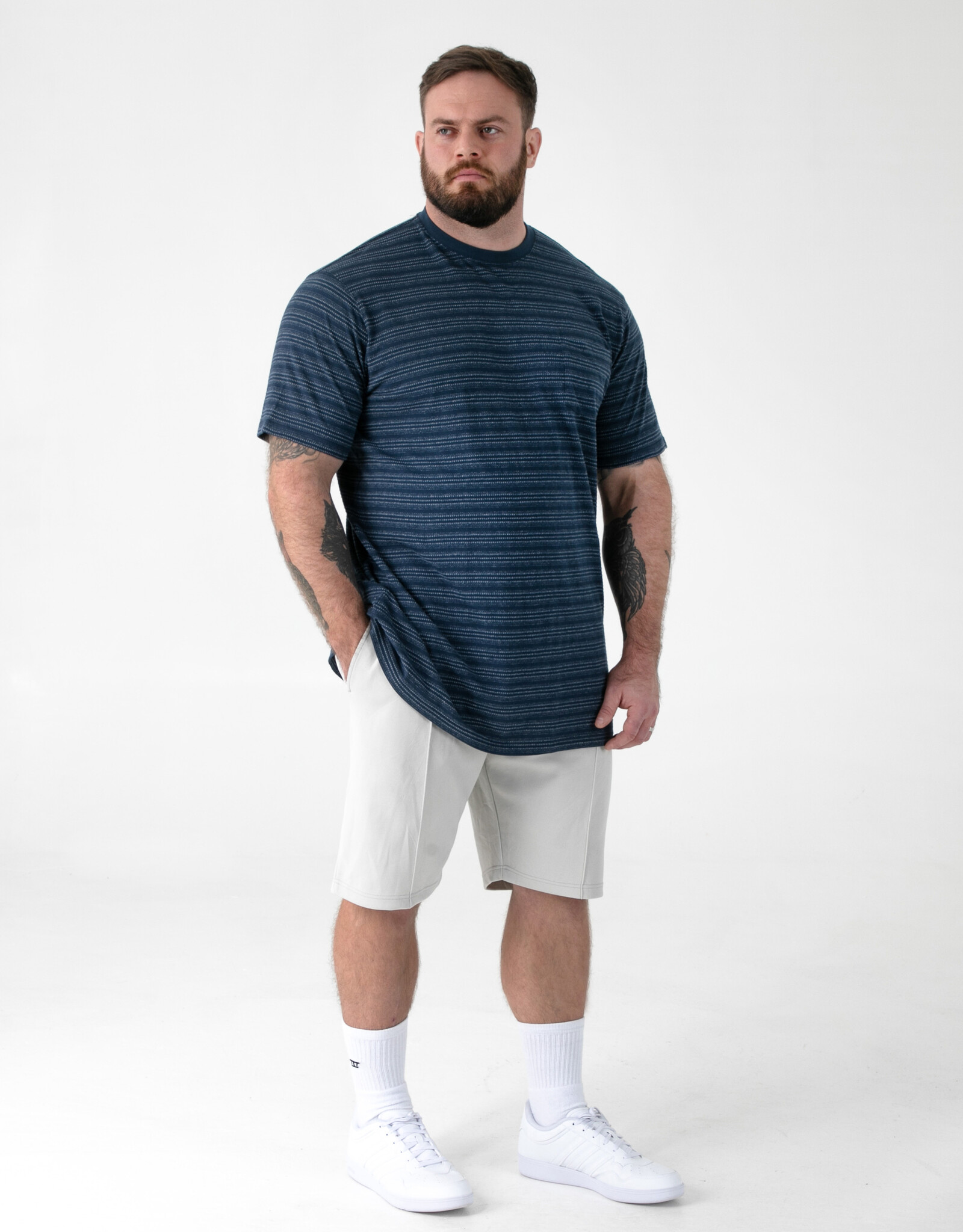 D-555 DINGLE High-Low Jacquard Crew Neck T-shirt met Zak navy