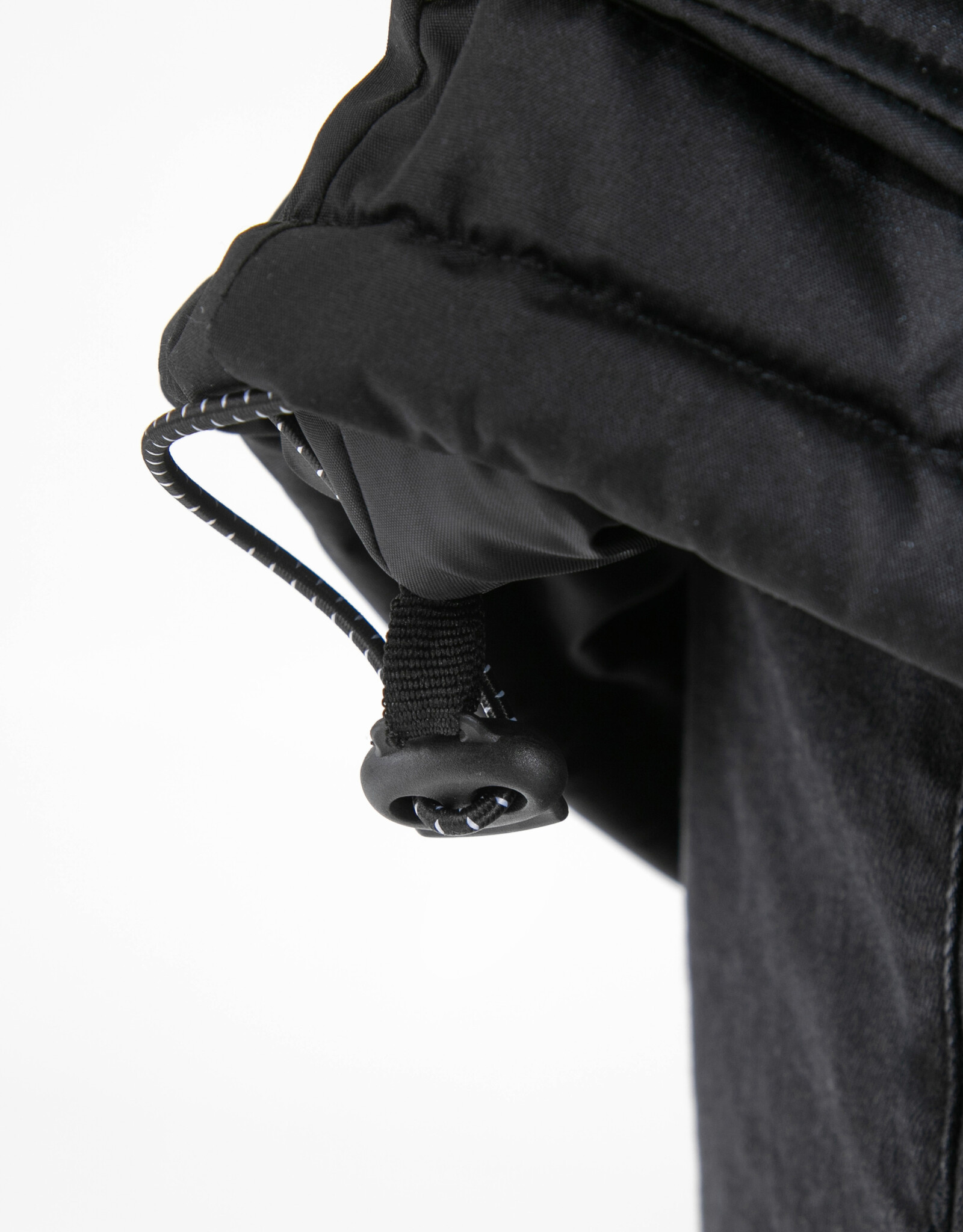 D-555 PARKA met capuchon 'Lovett' zwart