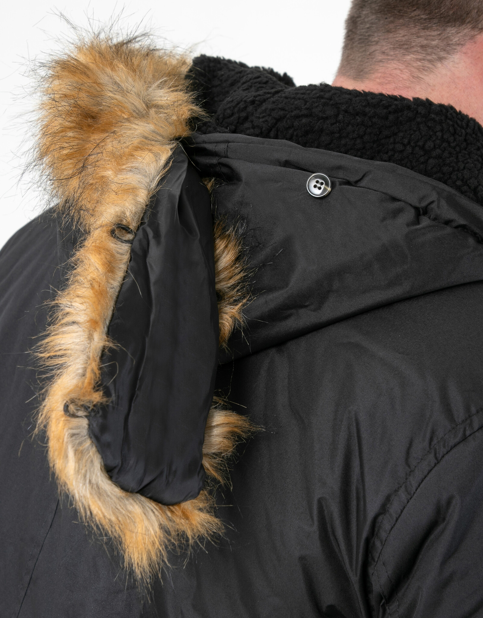 D-555 PARKA met capuchon 'Lovett' zwart