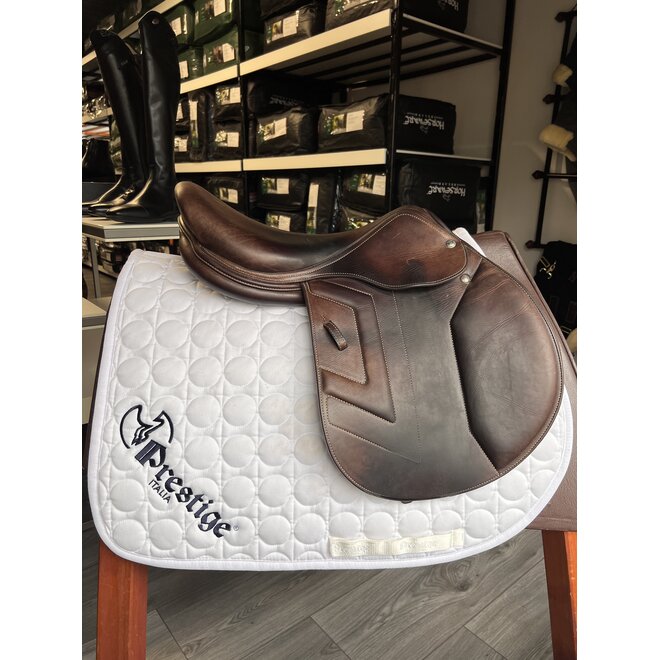 F2S Jumping Saddle 2023