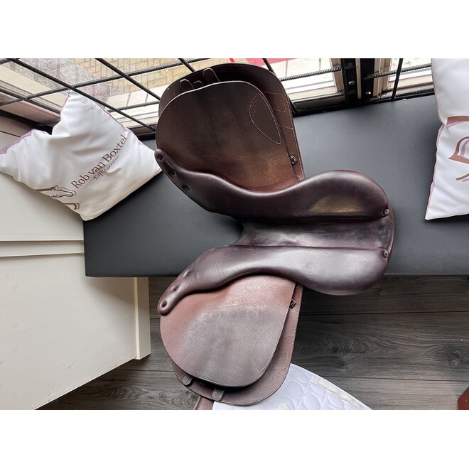 F2S Jumping Saddle 2023