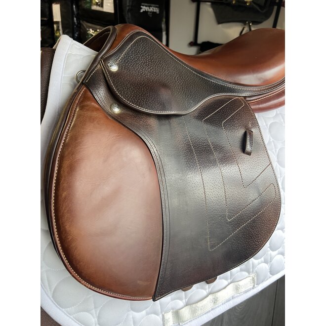 F Jumping Saddle