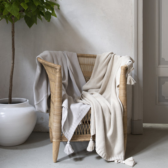 Sardinie plaid and cushion marble