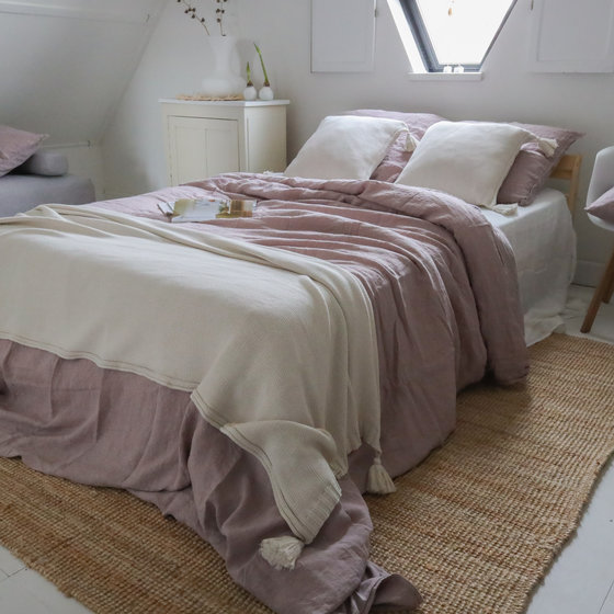 Sardinie plaid and cushion marble