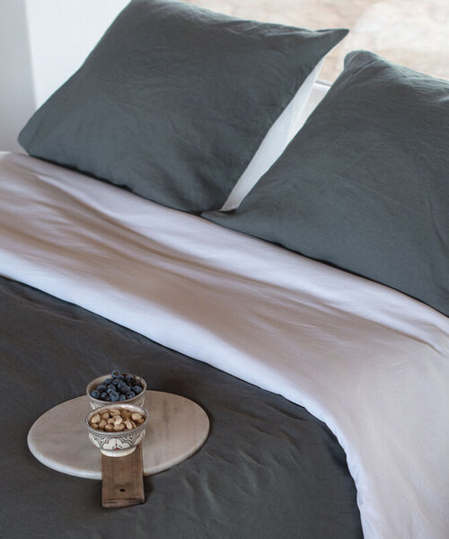 Belle duvet cover white-dark grey